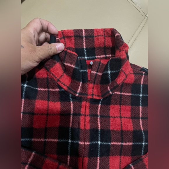 Uniqlo fleece jacket. Size small. Used - Picture 3 of 5